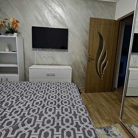 Rose Residence Бузау Екстериор снимка