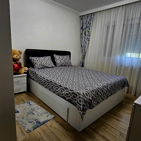 Rose Residence Бузау Екстериор снимка